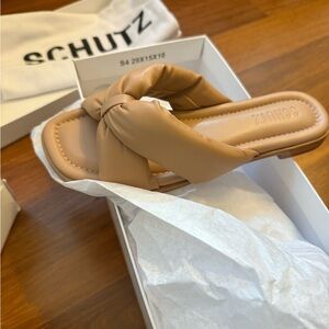 New in Box, Schutz Fairy Flat Honey Beige Women's Sandals size 6